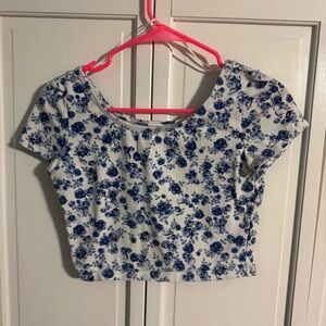 H&M Blue Floral Crop Top
